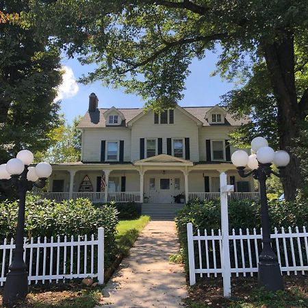 Love Lane Bed & Breakfast Waynesville Eksteriør billede