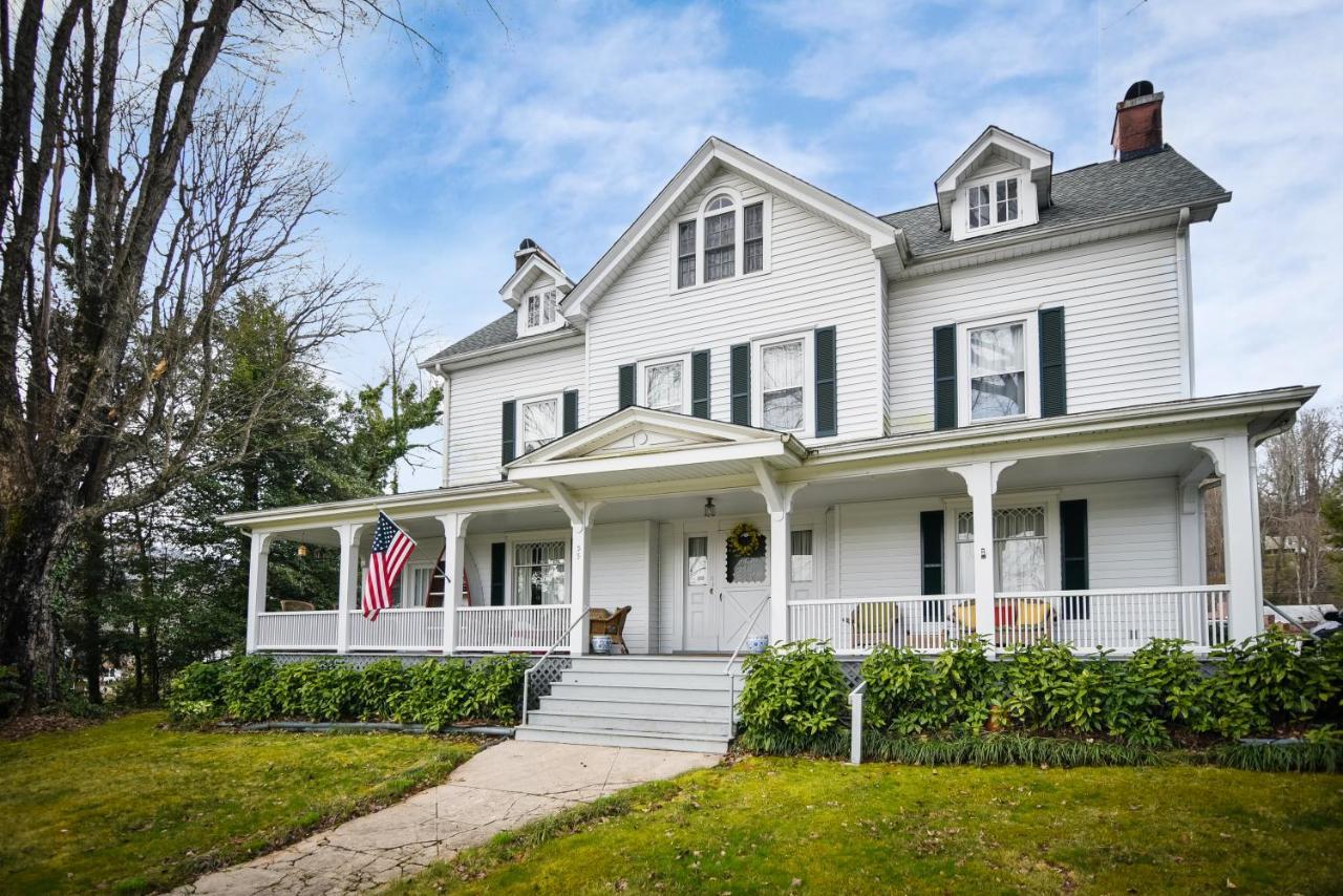 Love Lane Bed & Breakfast Waynesville Eksteriør billede