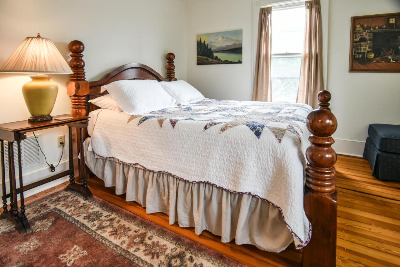 Love Lane Bed & Breakfast Waynesville Eksteriør billede
